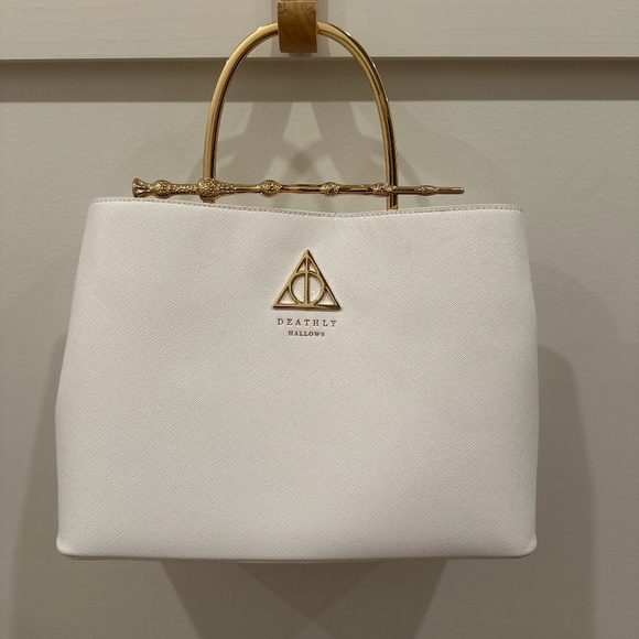 Loungefly Purse - Picture 1 of 2